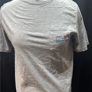 Vineyard Vines Heather Gray Pocket Tee with Striped Whale